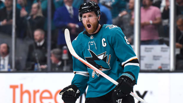joe-pavelski-sharks-playoffs.jpg